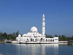 Schwimmende Mosee, Kuala Terengganu